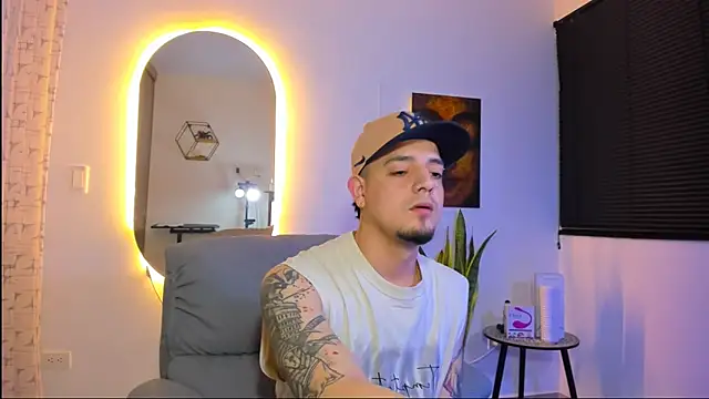 Snapshot of alejandro_calderon1 chatting on 02-12-26, 04:12 alejandro calderon1 online show from 02-12-26, 04:12