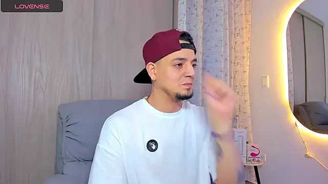 Snapshot of alejandro_calderon1 chatting on 10-02-25, 04:38 alejandro calderon1 online show from 10-02-25, 04:38