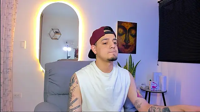 Snapshot of alejandro_calderon1 chatting on 01-15-26, 02:48 alejandro calderon1 online show from 01-15-26, 02:48