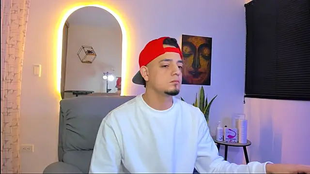 Snapshot of alejandro_calderon1 chatting on 02-02-26, 05:28 alejandro calderon1 online show from 02-02-26, 05:28