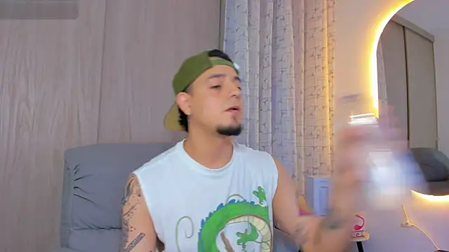 Snapshot of alejandro_calderon1 chatting on 11-18-25, 02:38 alejandro calderon1 online show from 11-18-25, 02:38