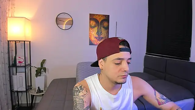 Snapshot of alejandro_calderon1 chatting on 07-09-26, 04:13 alejandro calderon1 online show from 07-09-26, 04:13