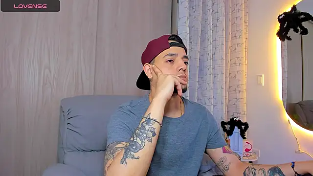 Snapshot of alejandro_calderon1 chatting on 10-12-25, 05:09 alejandro calderon1 online show from 10-12-25, 05:09