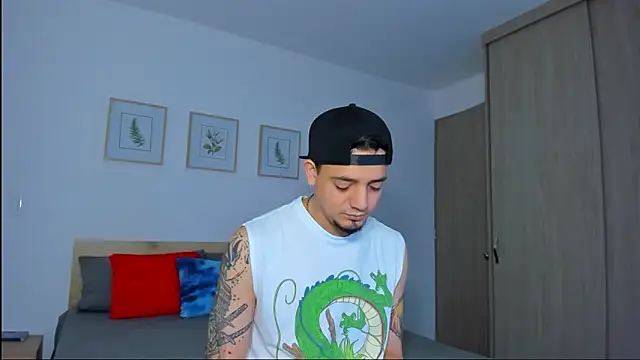 Snapshot of alejandro_calderon1 chatting on 12-03-25, 03:07 alejandro calderon1 online show from 12-03-25, 03:07