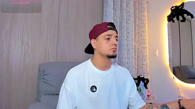 Snapshot of alejandro_calderon1 chatting on 10-16-25, 02:09 alejandro calderon1 online show from 10-16-25, 02:09