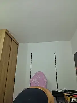 Hannah-grace online show from 04-28-26, 12:20