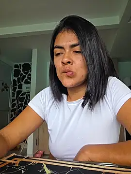 Hannah-grace online show from 05-17-26, 12:49