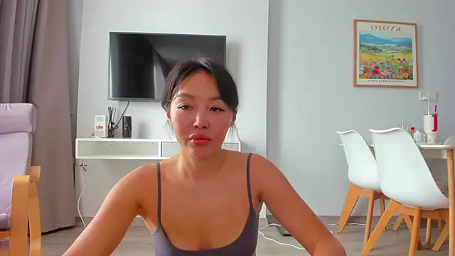 keiko hot online show from 12-15-25, 02:06