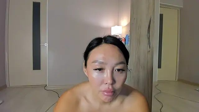 keiko hot online show from 05-13-26, 03:24