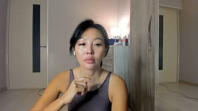 keiko hot online show from 04-30-26, 02:18