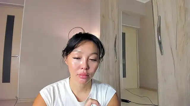 keiko hot online show from 04-22-26, 02:29