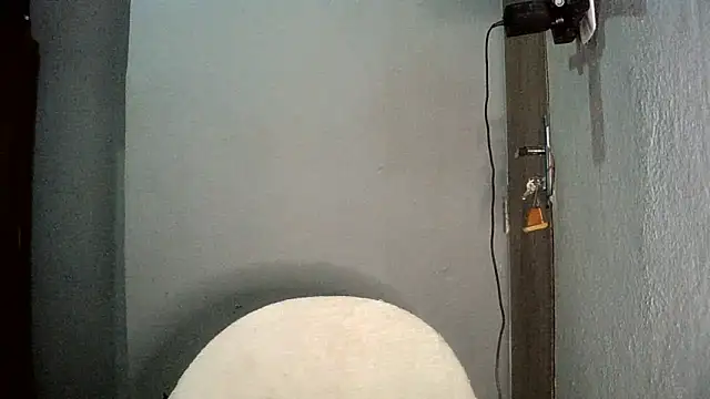 AlexiaDuucan online show from 10-26-25, 12:05