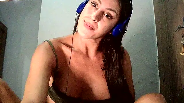 Snapshot of AlexiaDuucan chatting on 09-18-25, 01:58 AlexiaDuucan online show from 09-18-25, 01:58