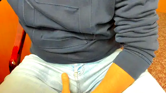 Snapshot of jan_martin chatting on 09-22-25, 12:11 jan martin online show from 09-22-25, 12:11