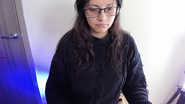 Snapshot of Kyomi_chang chatting on 07-09-26, 12:48 Kyomi chang online show from 07-09-26, 12:48