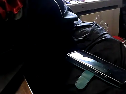 Snapshot of SkaterHun chatting on 02-06-26, 08:49 SkaterHun online show from 02-06-26, 08:49