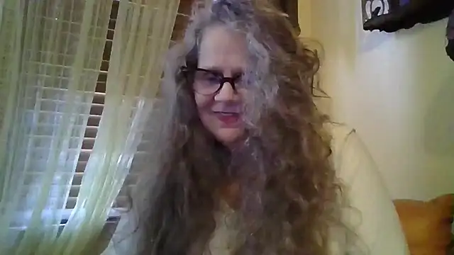 DestineeLoverGirl online show from 11-20-25, 03:56