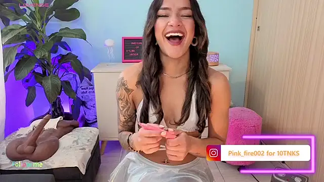 melisa es online show from 11-21-25, 01:43