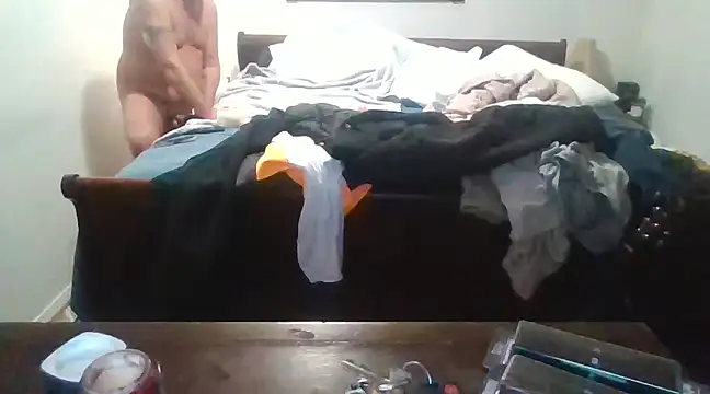 Snapshot of twotonetommyme chatting on 01-12-25, 06:49 twotonetommyme online show from 01-12-25, 06:49