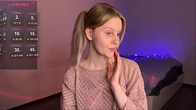 Chanel Gill online show from 03-16-25, 12:34