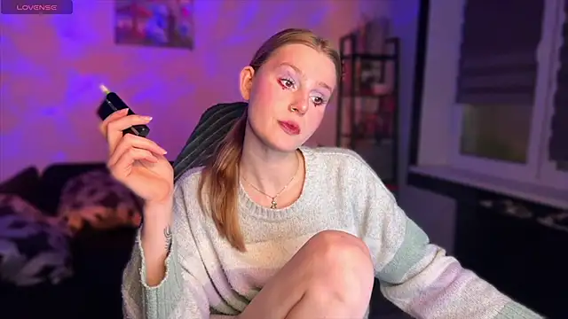 Chanel Gill online show from 11-27-25, 07:58