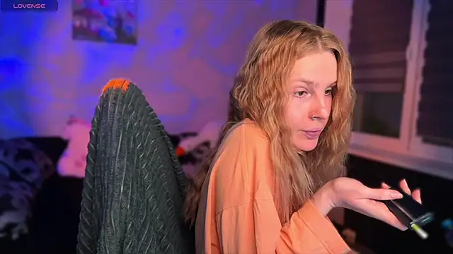 Chanel Gill online show from 11-28-25, 03:56