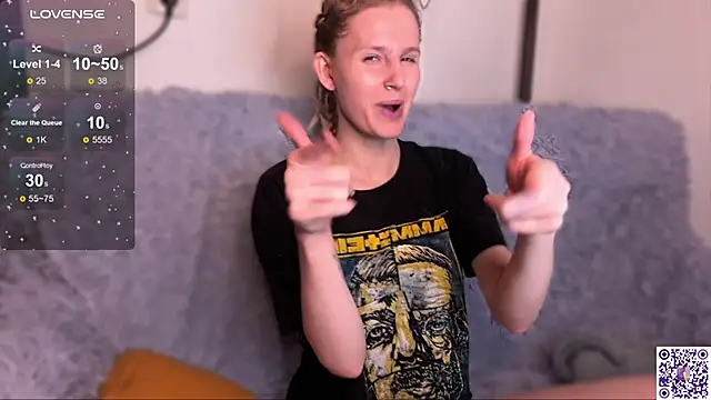 Chanel Gill online show from 10-24-25, 03:55