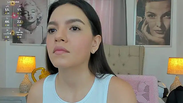 Snapshot of Beautyari_ chatting on 06-26-26, 12:22 Beautyari online show from 06-26-26, 12:22