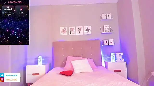 EmilyCoast-1 online show from 03-04-26, 07:32