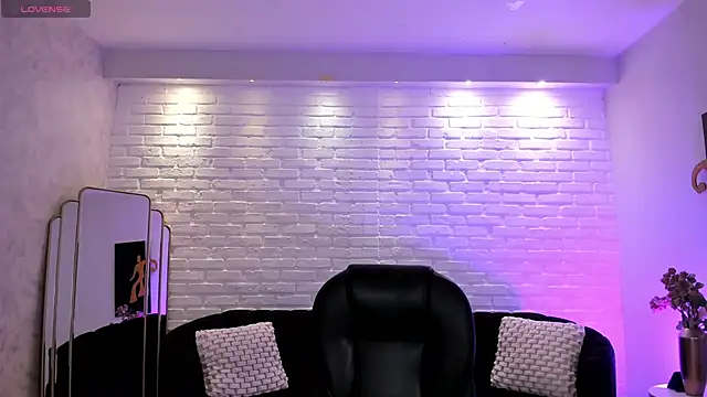 Snapshot of JennaOlsonX chatting on 03-18-25, 06:28 JennaOlsonX online show from 03-18-25, 06:28