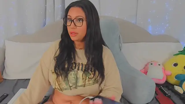 MeghanXO online show from 05-21-26, 02:36