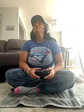 MeghanXO online show from 10-25-25, 04:29