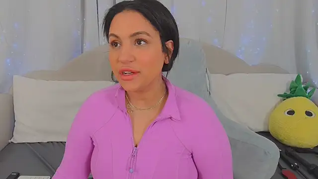 MeghanXO online show from 03-07-26, 03:35