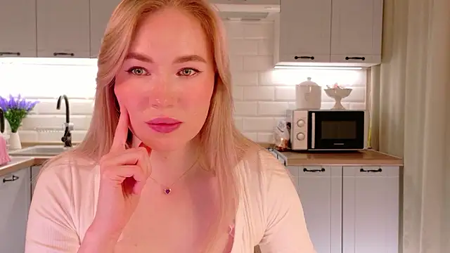 Snapshot of Veronika_Mitchel chatting on 02-19-26, 04:15 Veronika Mitchel online show from 02-19-26, 04:15