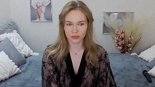 Snapshot of Veronika_Mitchel chatting on 02-03-25, 11:36 Veronika Mitchel online show from 02-03-25, 11:36