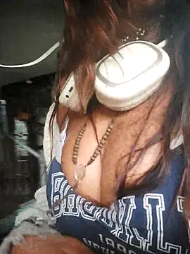 k lebannon online show from 05-11-26, 04:04
