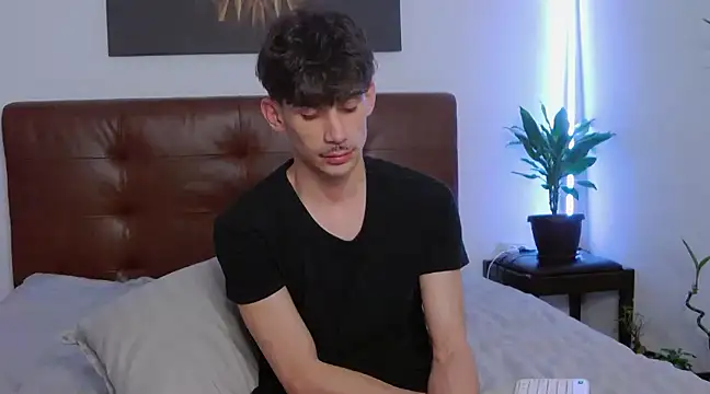 Snapshot of DanielCrush1 chatting on 02-13-25, 03:14 DanielCrush1 online show from 02-13-25, 03:14