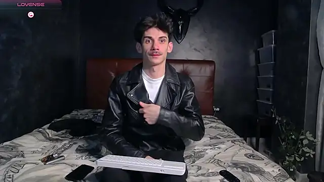 Snapshot of DanielCrush1 chatting on 02-21-26, 06:59 DanielCrush1 online show from 02-21-26, 06:59