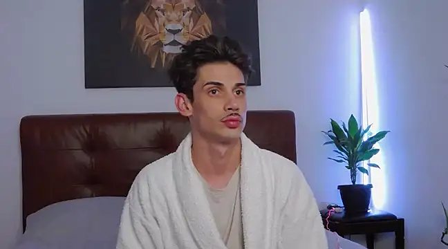 Snapshot of DanielCrush1 chatting on 01-31-25, 05:32 DanielCrush1 online show from 01-31-25, 05:32