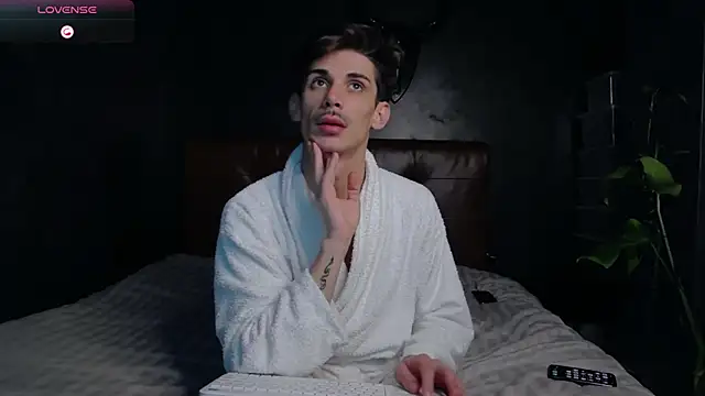 DanielCrush1 online show from 11-19-25, 05:13