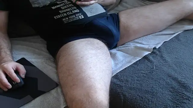 Snapshot of Silver_Boyy chatting on 09-28-25, 02:13 Silver Boyy online show from 09-28-25, 02:13