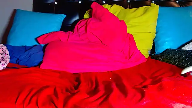 Queenofthenightx online show from 10-14-25, 07:58