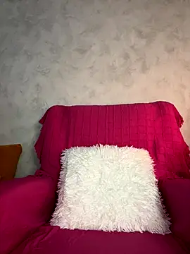 KarlaLuar  online show from 11-23-25, 09:03