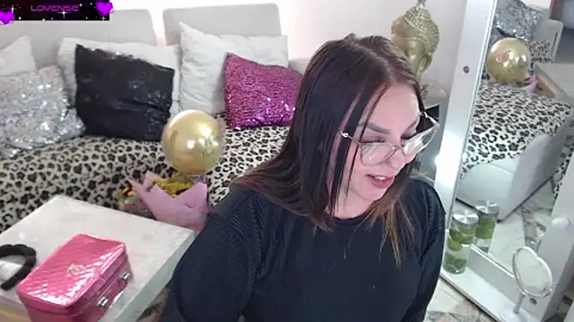 Myrnasexxx online show from 07-11-26, 11:54