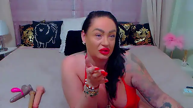 Snapshot of BustyVicky chatting on 01-22-25, 10:37 BustyVicky online show from 01-22-25, 10:37