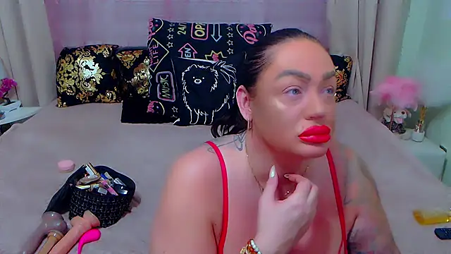 Snapshot of BustyVicky chatting on 02-25-25, 09:58 BustyVicky online show from 02-25-25, 09:58