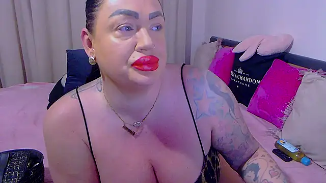 BustyVicky online show from 03-15-26, 09:55