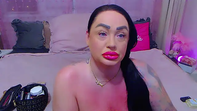 Snapshot of BustyVicky chatting on 10-23-25, 09:13 BustyVicky online show from 10-23-25, 09:13