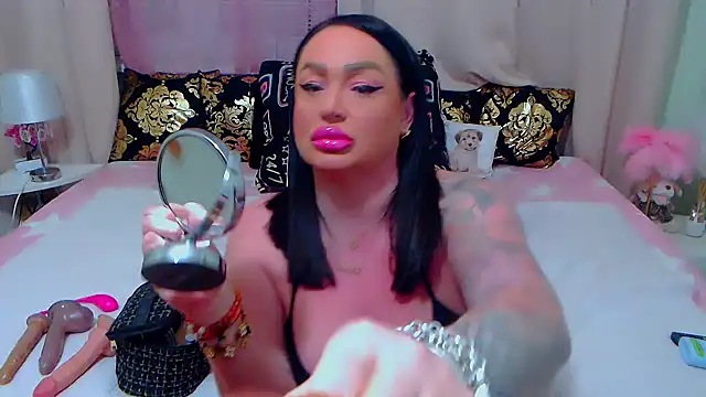 Snapshot of BustyVicky chatting on 02-06-25, 10:43 BustyVicky online show from 02-06-25, 10:43