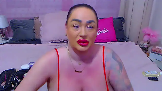 Snapshot of BustyVicky chatting on 10-21-25, 09:03 BustyVicky online show from 10-21-25, 09:03